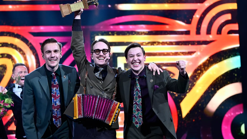 KAJ med bidraget Bara bada bastu vann  lördagskvällens final av Melodifestivalen 2025 i Strawberry Arena.