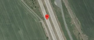 Stopp på grund av brinnande fordon på E20