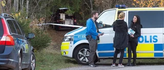 Ung flicka hittad medvetslös i skogen