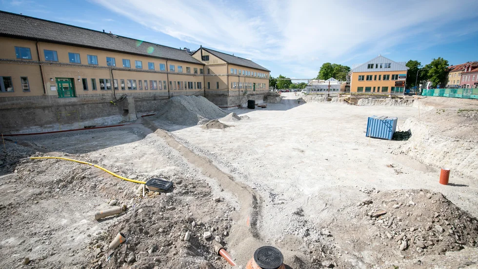 Gropen på fastigheten har hackats fram sedan förra året.