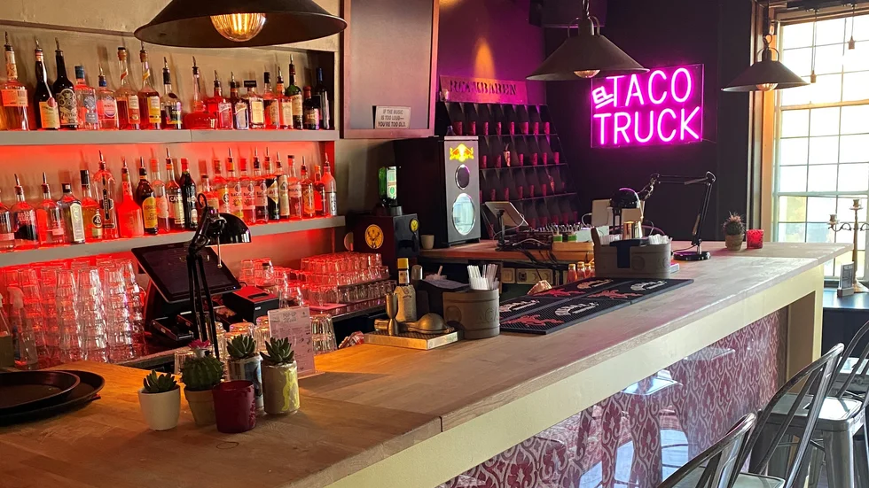 Under sommaren serveras vegomat från El Taco Truck. 