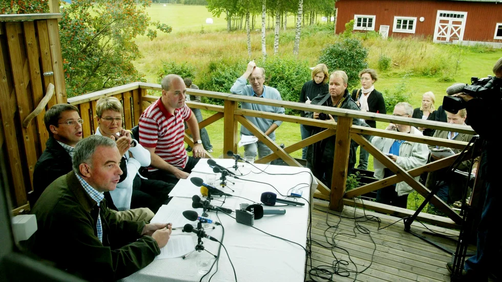 En bild från en tid då reformer var i centrum i svensk politik. Alliansen bildas hemma hos Centerledaren Maud Olofsson i Högfors 2004.