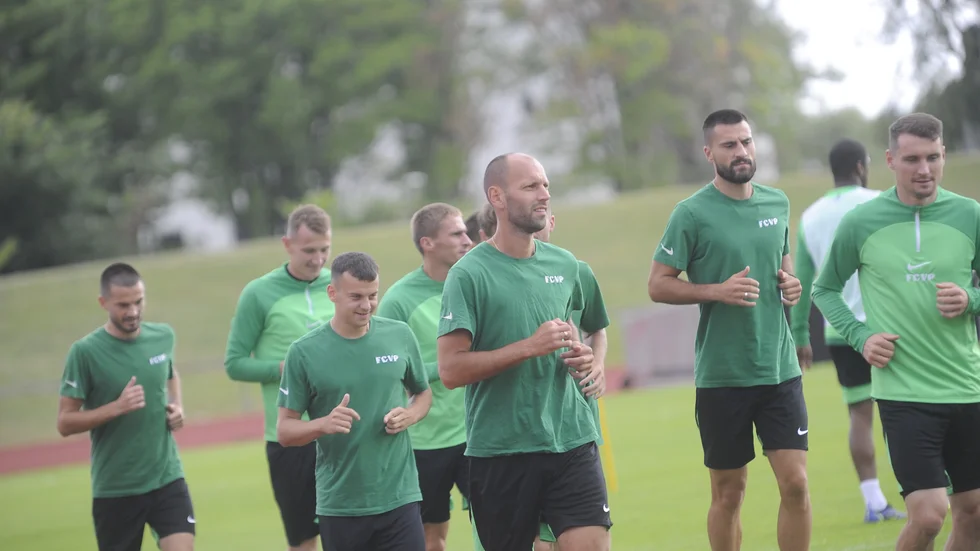 Vorskla Poltava är i Nyköping mellan kvalmatcherna mot AIK.