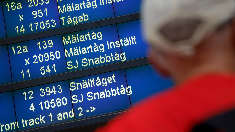 Många av Mälartågs avgångar ställdes in under söndagen.