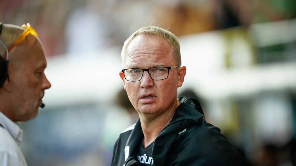 IFK Norrköpings nye tränare Glen Riddersholm under mötet med Elfsborg.
