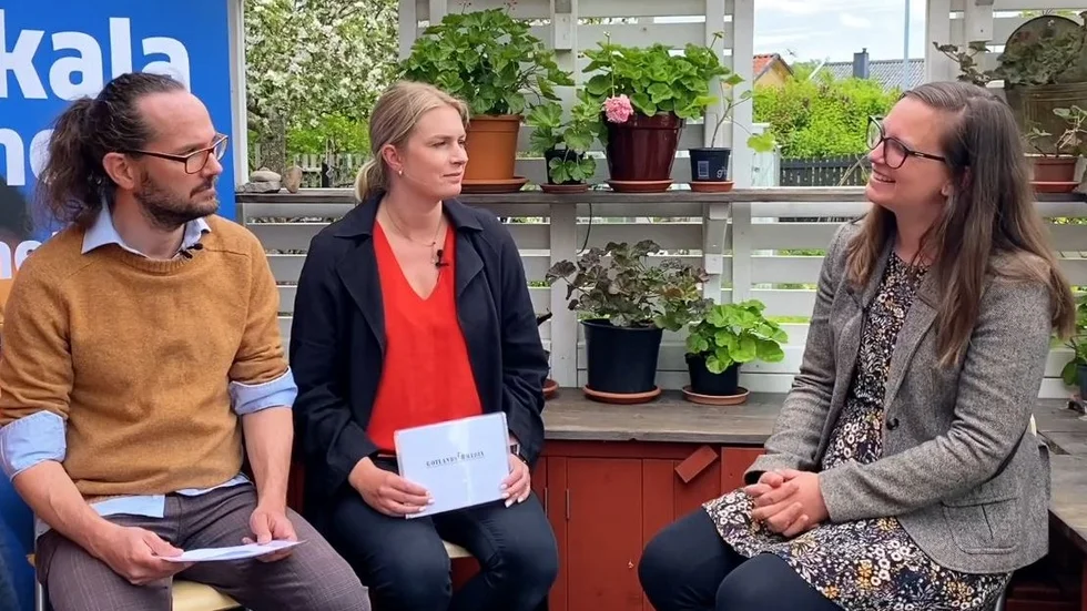 Cissi & Simon hälsar på hemma hos Saga Carlgren (V)