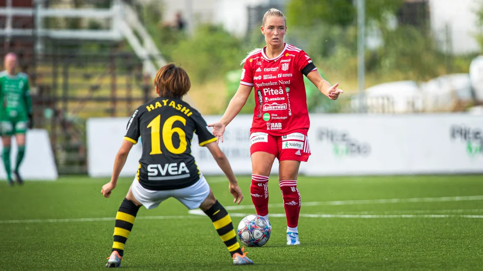 Ronja Aronsson tror på en jämn match borta mot Linköping på fredag. Det lär bli en rysare när en Champions League-plats kan stå på spel. (Arkivbild)
