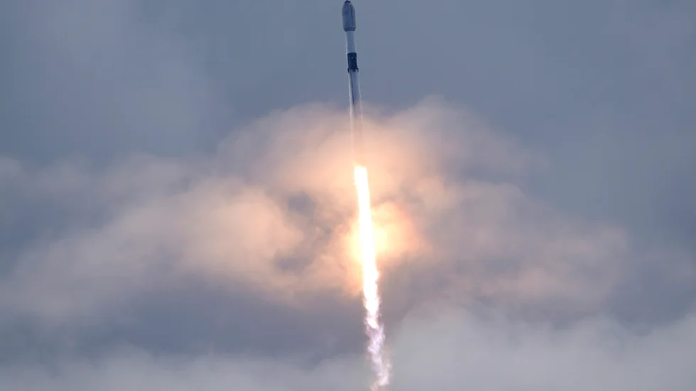 Uppskjutning av en Falcon 9-raket lastad med Starlink-satelliter tidigare i juli. Arkivbild.