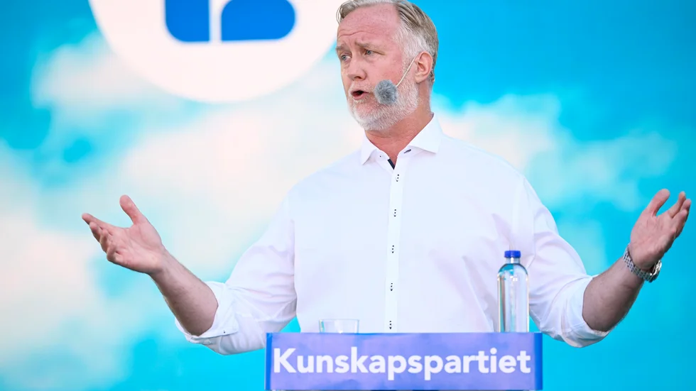"Johan Pehrson (L) är villig och redo att fortsätta kämpa för ett fritt och öppet samhälle för alla i Sverige. Folkpartiet är tillbaka", skriver ledarskribenten.