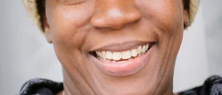 Jennifer Kayanja firar 40 med mat och dans