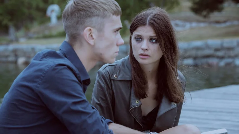 Felix Sandman och Hanna Ardéhn gör huvudrollerna i den lyckade serien "Störst av allt" som är den första  originalserien på Netflix från Sverige.