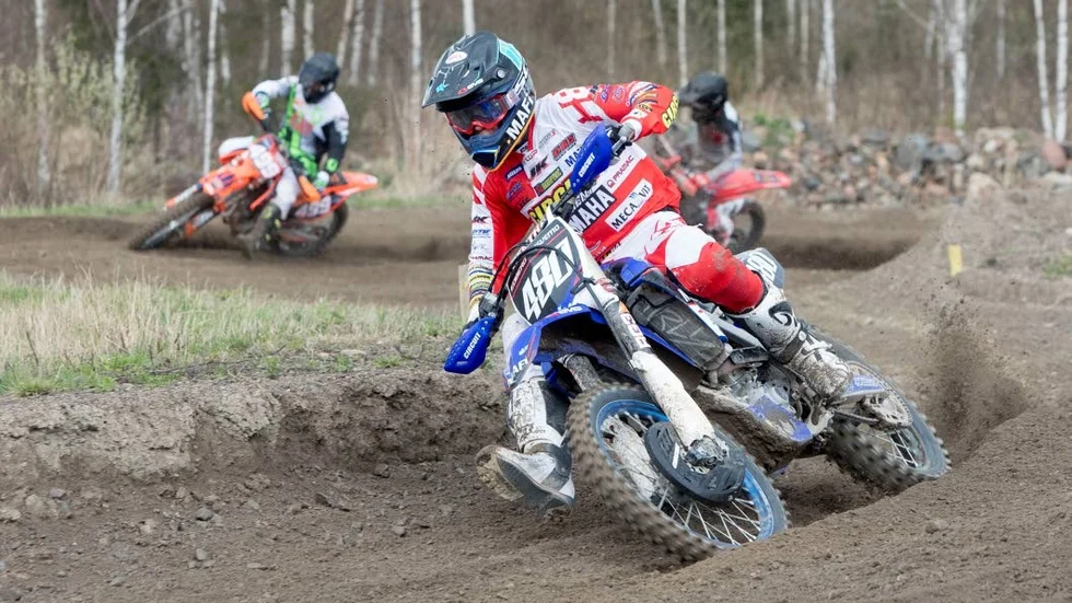 I helgen sänder Katrineholms-Kuriren den första deltävlingen i SM-serien i motocross från Landskrona.