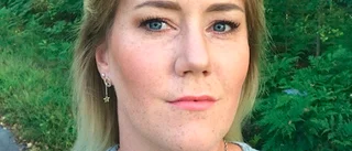 Flyget blev inställt – Camilla fick lägga ut 22000 kronor för att ta sig hem