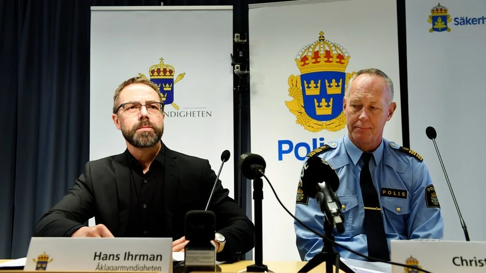 Åklagare Hans Ihrman och Christer Nilsson, chef för utredningsenheten på Nationella operativa avdelningen hos polisen, vid en pressträff om åtalet mot Akilov.Foto: Henrik Montgomery/TT