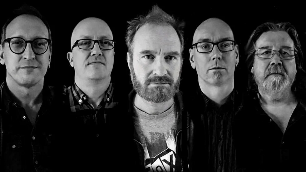Ola Öhlin, Johan Lundström, Thomas Wahlström, Jörgen Bröms och Peter Johansson utgör bandet Bleak Outlook från Eskilstuna.