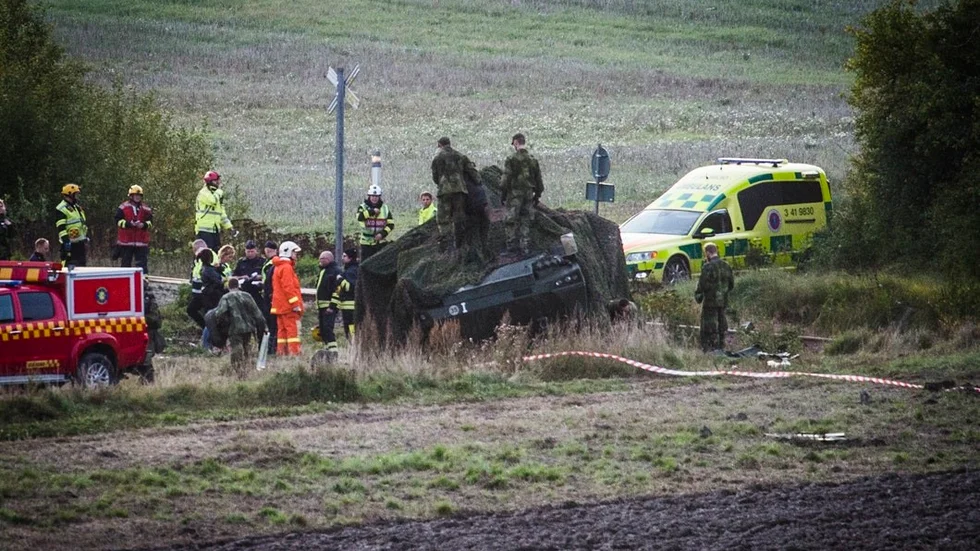 Försvarsmakten hade inte bedömt säkerhetsrisken vid plankorsningen där pansarterrängbilen kolliderade med ett SJ-tåg under försvarsmaktsövning Aurora 17, den 26 september.