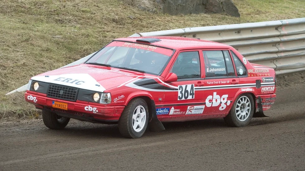 Eric Johansson, Vrena, är en av de SMK Nyköpingsförare som gjort en bra säsong i Svenska rallycupen, även om chans på slutseger saknas inför avgörandet. Här från en sprinttävling tidigare i år.