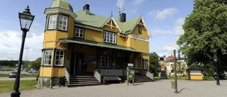Tågstationen som stack ut är sig lik