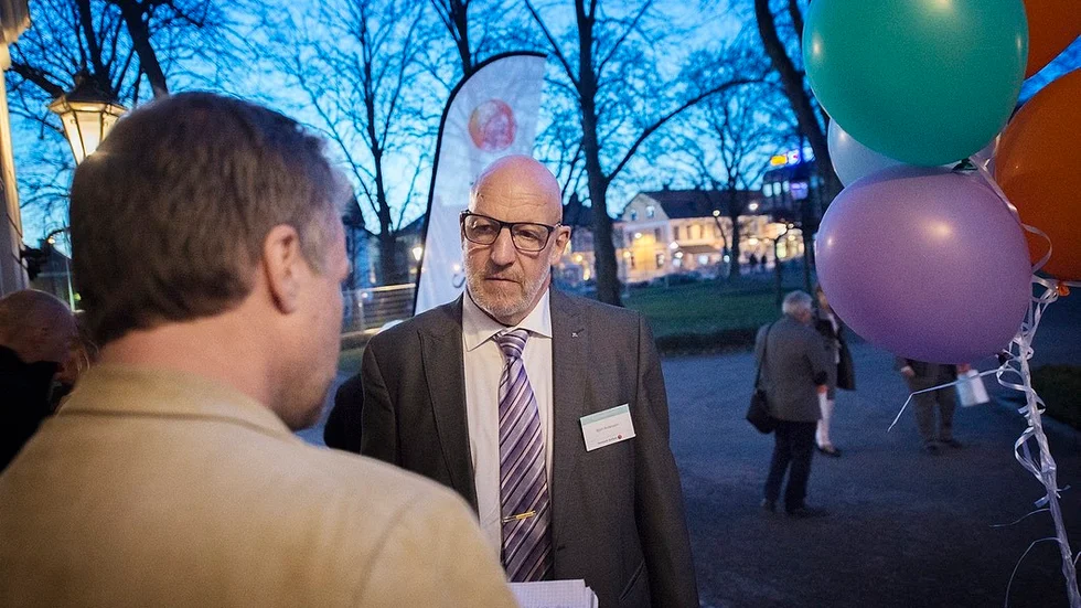 Sörmlands sparbanks ordförande i valberedningen Björn Andersson förklarade sent på onsdagskvällen att man inte ska driva någon skadeståndsprocess mot den tidigare styrelsen.