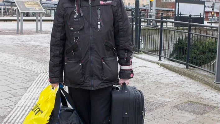 Jan Billqvist fick gå av snabbtåget i Katrineholm för att byta till ett annat tåg som stannade i Södertälje syd.
