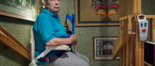 83-årige Mats Thorén tvingas betala underhåll för kommunens hjälpmedel