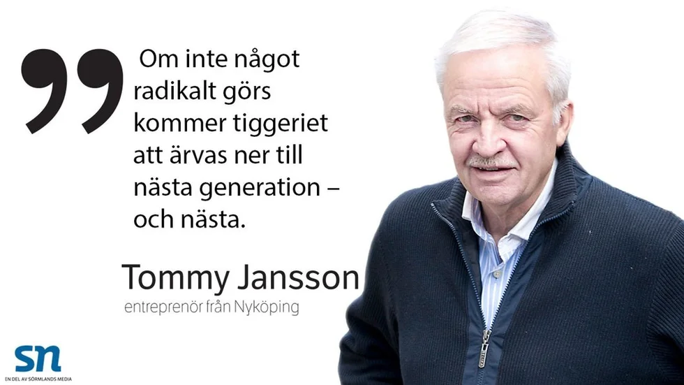 Det måste vara möjligt för en tiggare att tömma sin mugg en sista gång och i stället få betalt för varor och tjänster som hen levererar, skriver Tommy Jansson. FOTO: TT