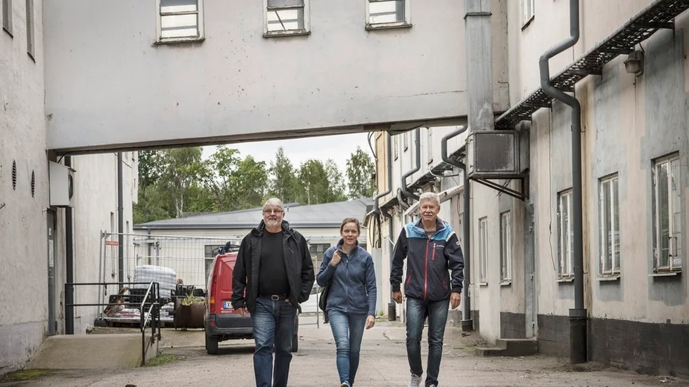 Styrelseledamoten Stig-Åke Nilsson, kassören Eva Lundin och Jan Jonsson, ordförande, är tre ur den nio personer starka styrelsen som driver marknaden, där Stig Nygren drar ett hästlass som administratör för knallarna.