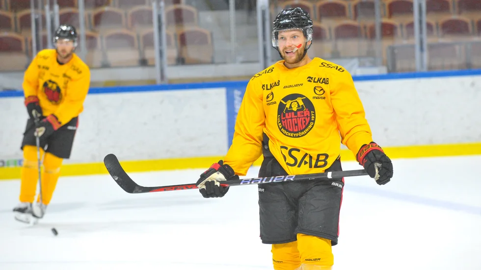 Einar Emanuelsson, och Luleå Hockey letar och letar efter nya sätt att göra mål.