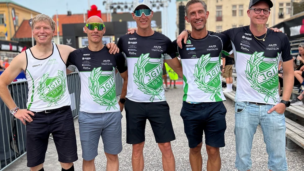 Julita GoIF vid Ironman i Kalmar 2022. Från vänster: Roger Culmsee, Mikael Bergsland, Mikael Kjellander, Joakim Lagmyr och Pär Skoog