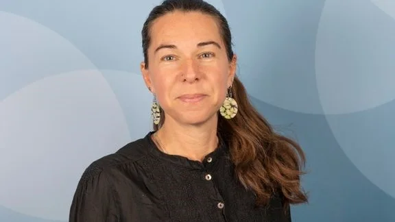 "Att lyfta frågan om avsked i media är oseriöst", säger Malin Fröjmark, ombudsman på Akademikerförbundet SSR.