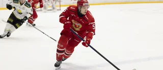 Först femmålsskytt – nu debut för succéjunior