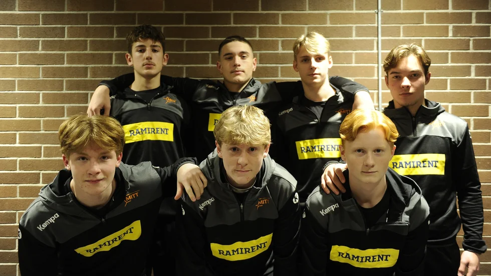 IFK Nyköpings bidrag till årets upplaga av Sverigecupen. Övre raden från vänster: Vilmer Melin, Gjin Rexhepi, Elton Tornler, Melvin Björkman. Främre raden från vänster: Alfons Karlsson, Theo Karlsson och Ludwig Ahlgren.