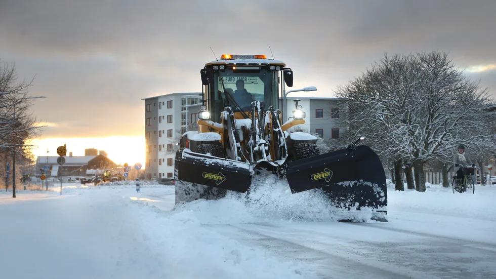 Under snöfallet i början av december arbetade regionens snöröjare intensivt.