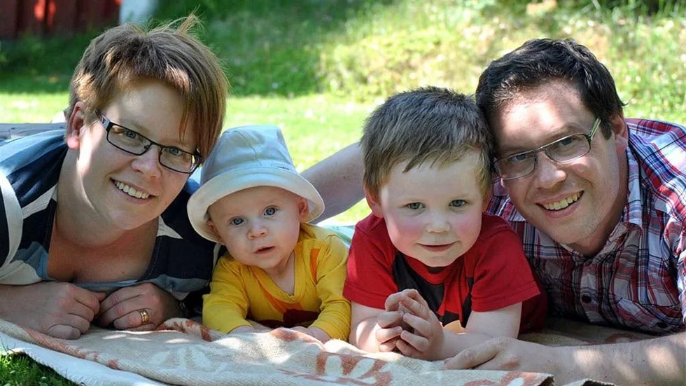 Åsa och Magnus Schönberg, Hestra, fick den 13/3 sonen William. Vikt 3 775 g, längd 52 cm. Storebror heter Elias, 3 år.
Åsa kommer från Borensberg.