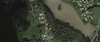 Huset på Kesuddsvägen 20 i Bredsand, Enköping sålt för andra gången på kort tid