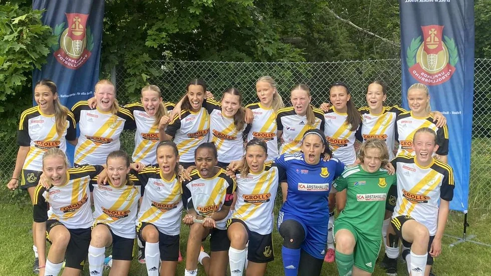 Vaksala SK:s flickor 15 vann finalen efter seger med 5-2 mot Gusk.