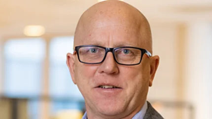 Douglas Almquist tar över rodret i Malå.