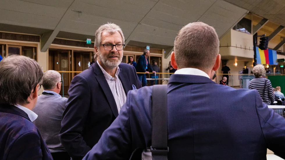 Jonte Karlsson är bland annat krönikör på SBL:s hemsida och expertkommentator på Expressen och NTM:s direktsändningar.