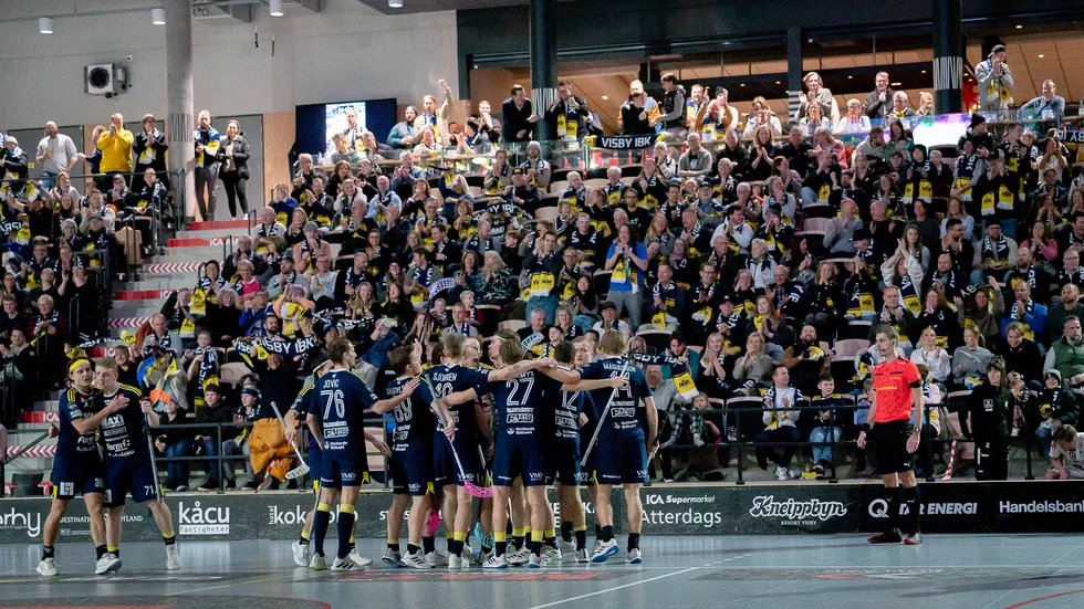 Bildextra från Visby IBK:s jätteseger i seriefinalen mot IBK Dalen