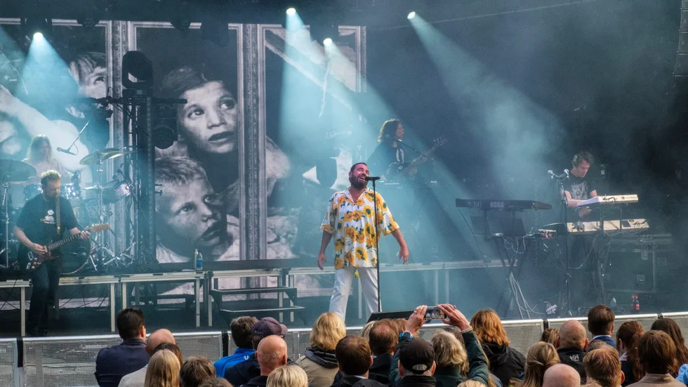 Alphaville verkar själva älska att spela låtarna och gör det med en genuin känsla. "Imponerande", skriver UNT:s Björn G Stenberg.