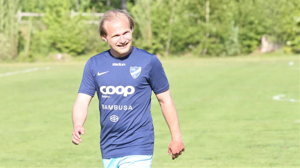Mattias Wihlborg är stekhet och svarade för ett hattrick mot Hansa Hoburg.