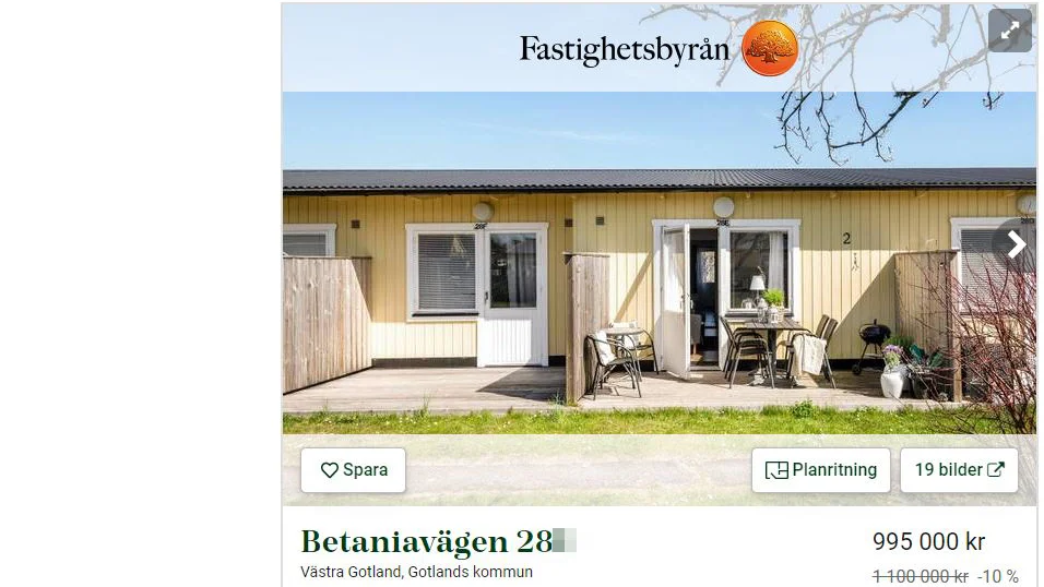 Två bostadsrätter i föreningen Smågårde 2 är nu till salu på Hemnet.