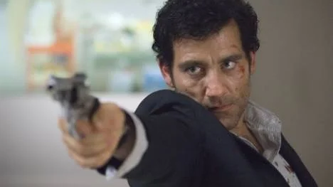 Clive Owen som Interpolagenten Louis Salinger i Tom Tykwers slätstrukna thriller "The international".