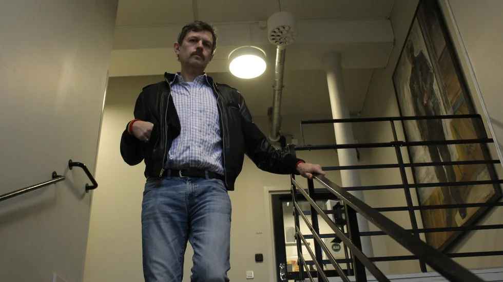 David Andersson kan inte låta bli att kila upp för trapporna till tredje våningen på Skylten. "Här uppe brukade vi vara" säger han. 