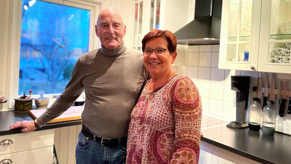 Eddy och Birgitta Olin bor i ett av alla hushåll som vunnit guldhelgen från Postkodlotteriet.
