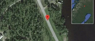 Brinnande fordon stoppar trafiken på E10