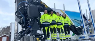 Tekla parkerade lastbil – fick publik med män: "Gubbig attityd"