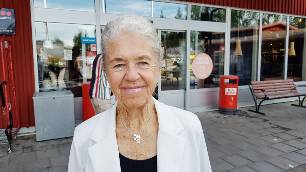 Kerstin Ulin, Piteå: "Jag är inte så förtjust i surströmming även om jag äter det, så jag kommer inte att köpa. Men mitt barnbarn Melker har älskat det sedan han var två år. En gång fick han och hans syster Sofia 50 kronor att gå och köpa något gott, tror du inte de kom hem med en Mannerströms, haha."