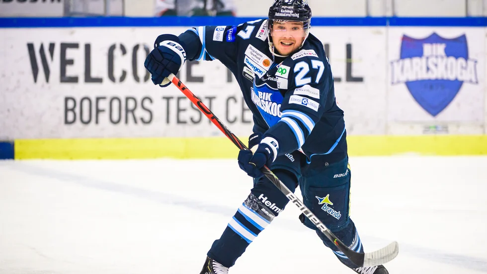 BIK Karlskogas Wilhelm Westlund är anmäld till Disciplinnämnden efter knätacklingen på VIK:s Brett Supinski.