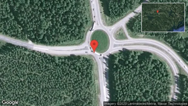 En lastbil i trafikolycka på väg 56